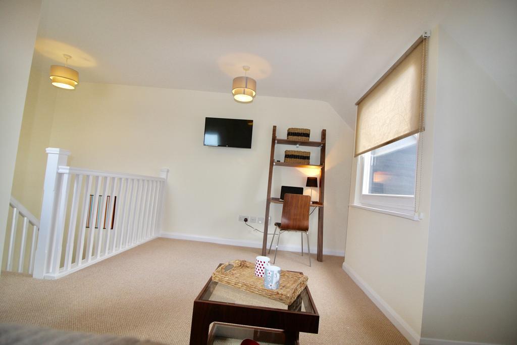 Amberblue@Epsom Apartment Exterior photo